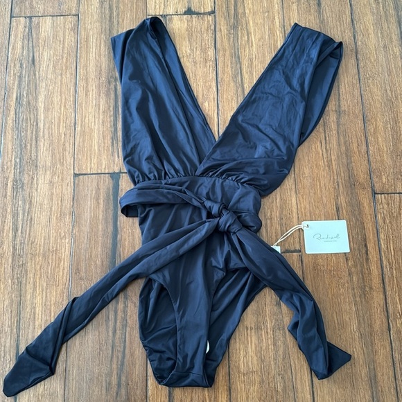 NWT Rio de Sol Nero Marina Multi-way One-Piece Swimsuit Small - Picture 5 of 7